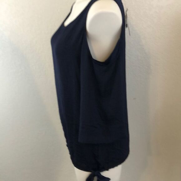 NY & Co cold shoulder blouse - Picture 4 of 6